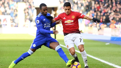 Alexis Sanchez continues to struggle at Old Trafford