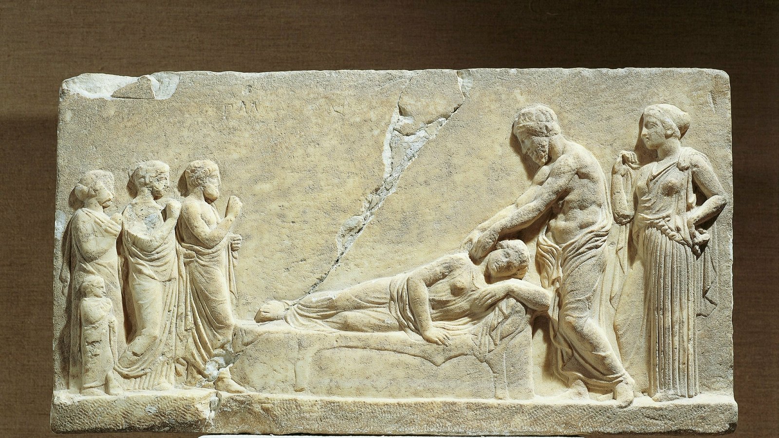 Hippocrates treating an ill woman in ancient Greece. Photo: DEA/G. DAGLI ORTI/De Agostini/Getty