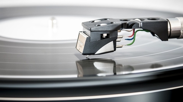 An analysis of hundreds of chart hits from the past 70 years has shown "a significant decline" in the complexity of rhythm and pitch in song melodies, UK researchers said
