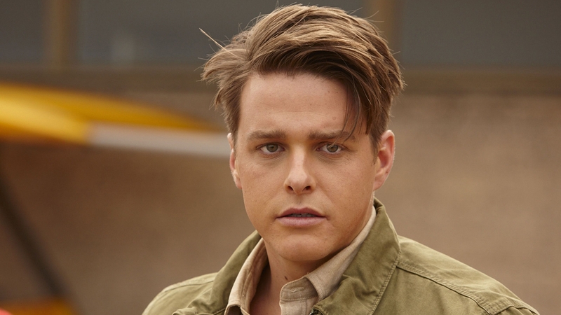 Colby tries to convince Chelsea to stay in Home and Away