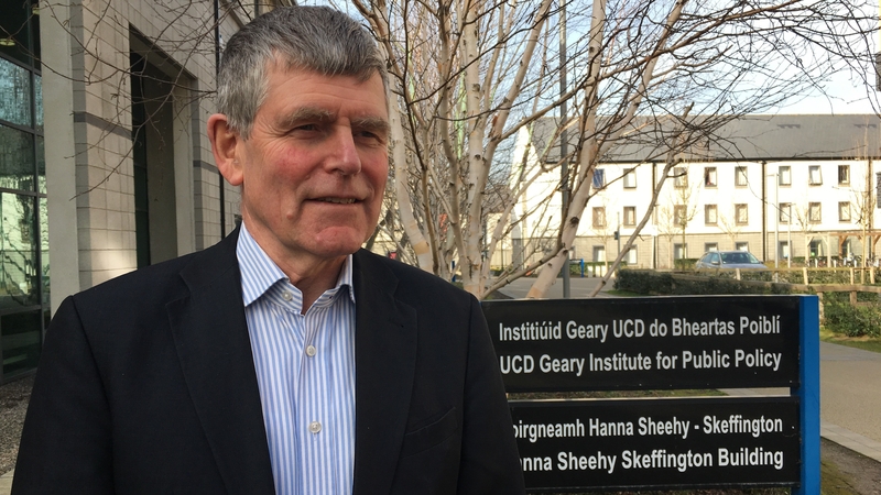 An tOllamh Tony Fahey, An Coláiste Ollscoile, Baile Átha Cliath