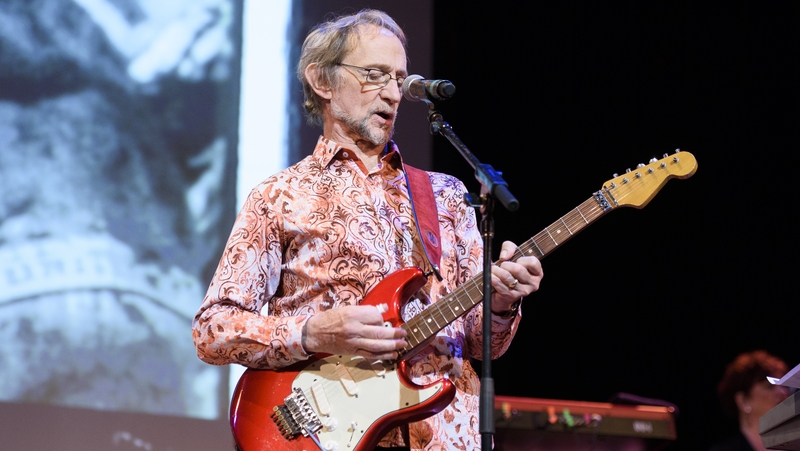 This Monkee's gone to heaven: Peter Tork performs live on stage at Town Hall on June 1, 2016 in New York City. (Photo by Matthew Eisman/Getty Images)