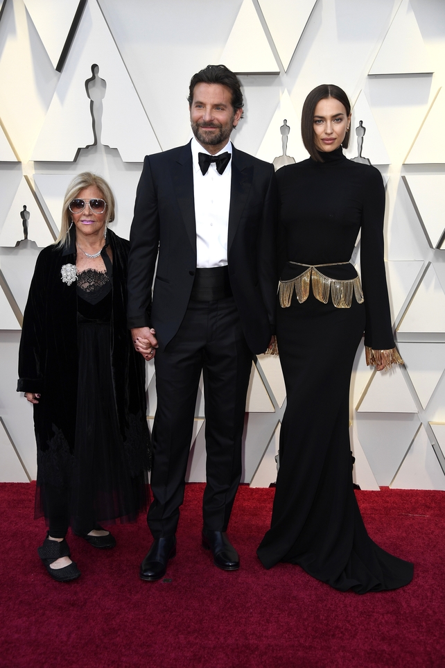 Bradley Cooper gave the cummerbund trend a showing, in om Ford with Christian Louboutin shoes and an IWC watch