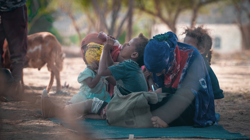 Malak, 13, had to get married to save her younger brother Shadi who lost his leg and needed a prosthetic one (pic: Courtesy VFX ADEN/Oxfam)