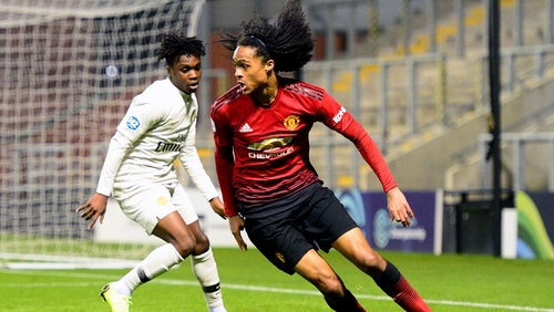 Tahith Chong is set for a season-long loan with Werder Bremen