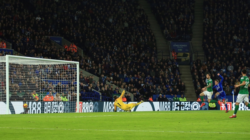 Jamie Vardy fires home the winning goal