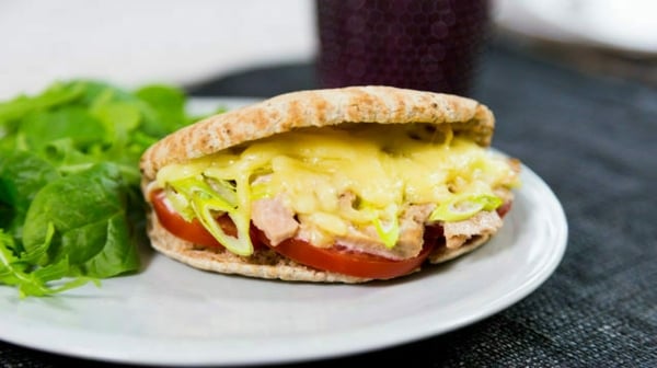 Serves 1 (contains approx 400 kcal)