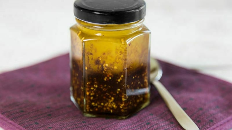 Makes 8 servings (contains approx 65 kcal in each 1 tbsp serving)