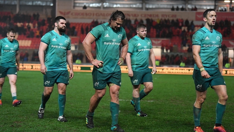 Munster players disappointed leaving the pitch