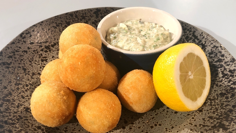 Mini Fish Cakes, Parsley & Caper Mayo
