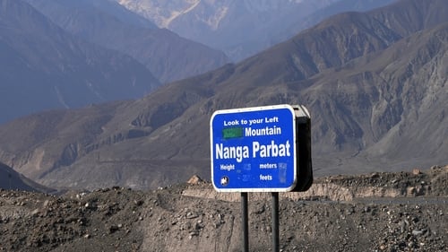 The two climbers lost contact on 24 February