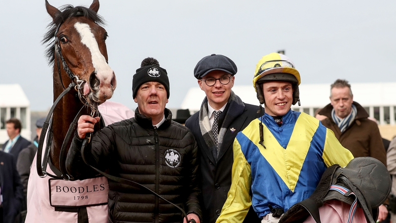 Trainer Joseph O'Brien (C) celebrates with JJ Slevin (R) and Band Of Outlaws