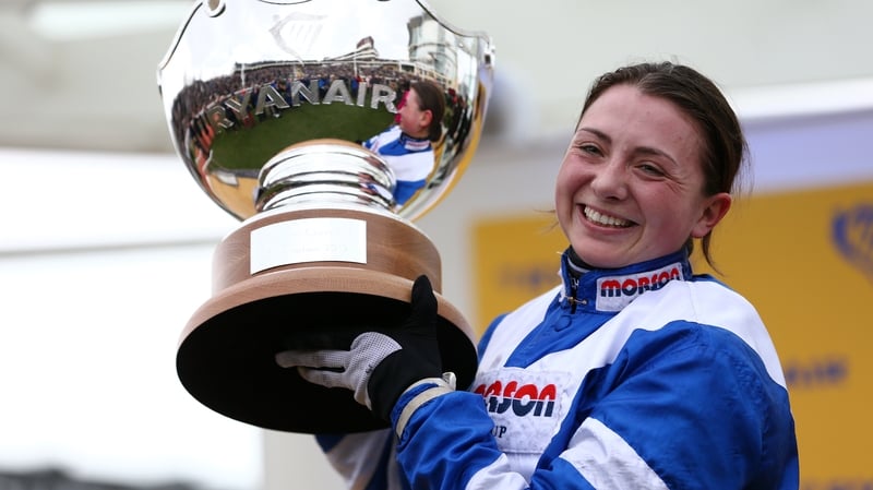 Bryony Frost had a big tumble at Southwell