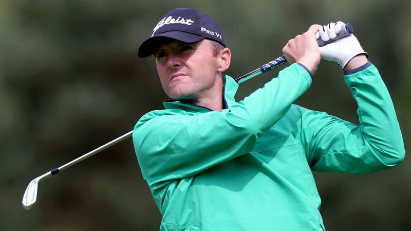 Hoey hit six birdies as he moved into a tie for 4th place