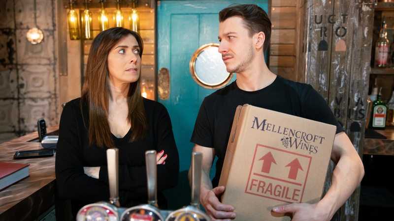 Michelle asks Ryan to keep an eye on Robert