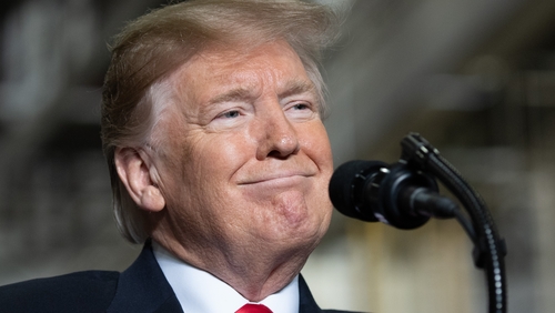 Donald Trump lashes out at John McCain on twitter and at public rallies