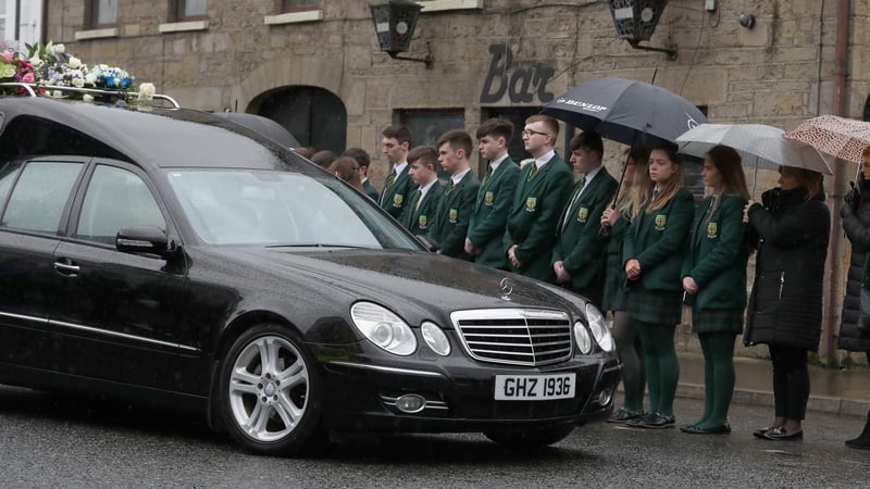 Sochraid Lauren Bullock i nDomhnach Mór, Co Thír Eoghain