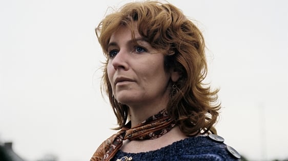 Edna O'Brien (1975)