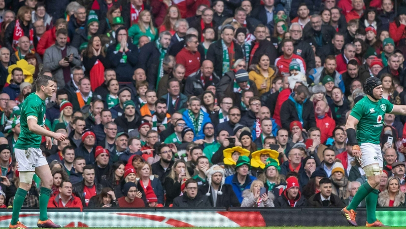 Johnny Sexton and Sean O'Brien are two players who might benefit from a change of approach, says Eric Miller