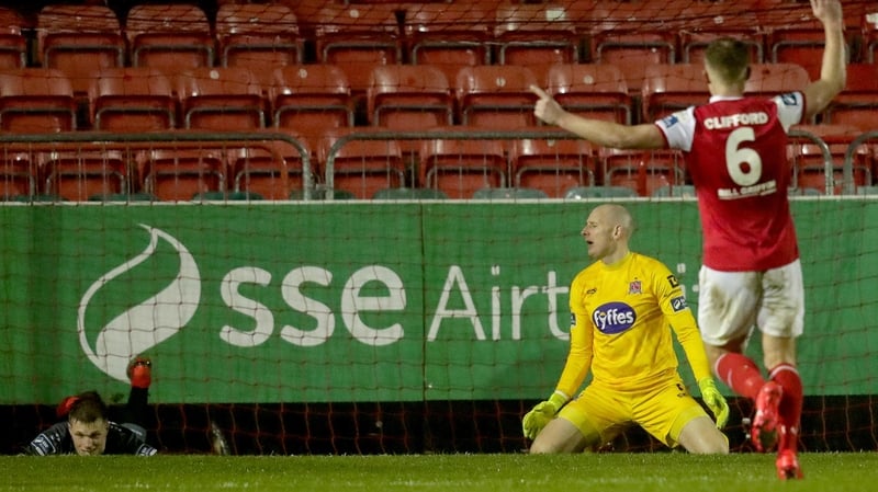 Dundalk's Gary Rogers dejected after conceding a goal