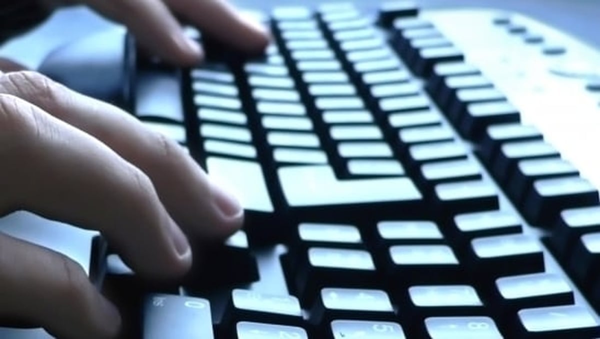 Govt examining online safety for young people following Kriégel trial