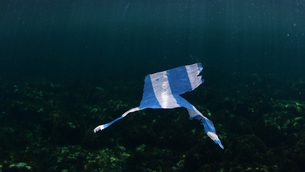 Of the between 4-12 million tonnes that enter the oceans each year, just 250,000 tonnes are thought to stay at the surface