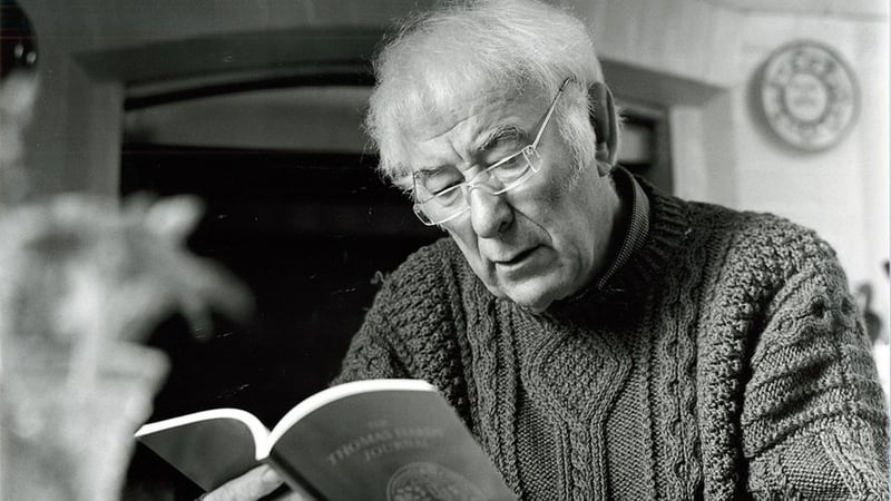The Poems of Seamus Heaney contains over 700 poems in total