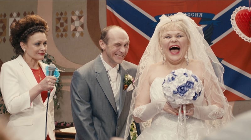 An anarchic wedding ceremony in Donbass