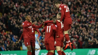 Liverpool players celebrate Naby Keita's opener