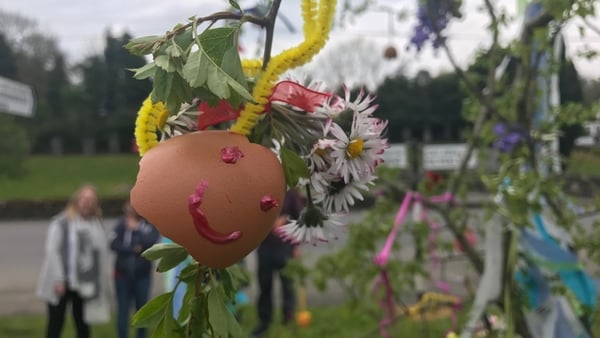 It's time to decorate your May Bush!