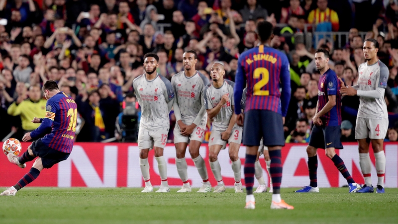 Lionel Messi scores Barcelona's third