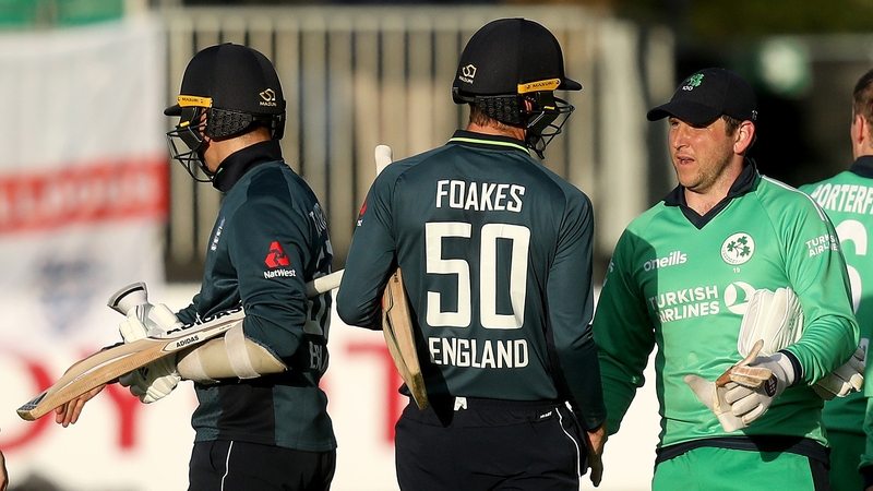 Gary Wilson shakes hands with Ben Foakes after the game
