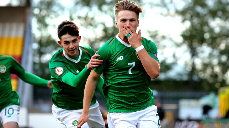 Matthew Everitt celebrates scoring