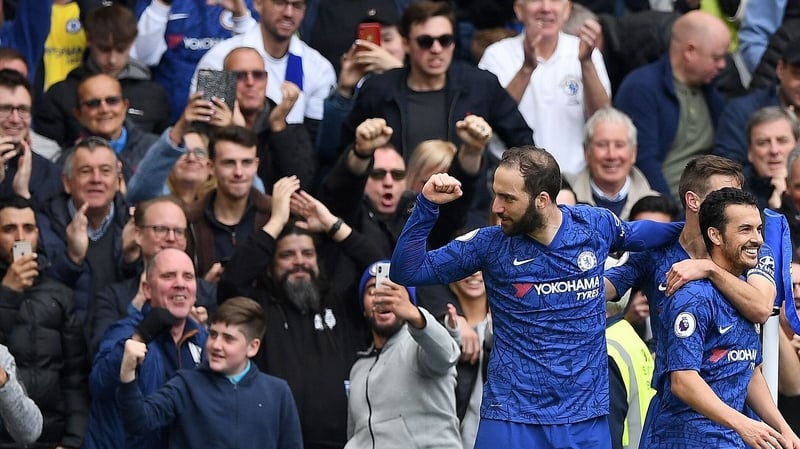 Gonzalo Higuain scored Chelsea's third
