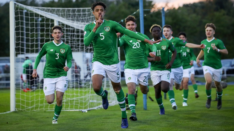 Andrew Omobamidele celebrates scoring