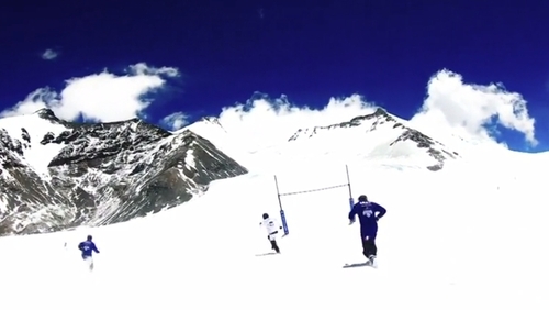 Oxygen levels estimated at around 40% at Advanced Base Camp