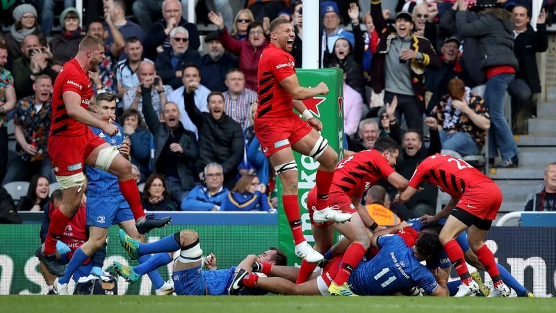 Saracens players celebrate after Billy Vunipola's second half try