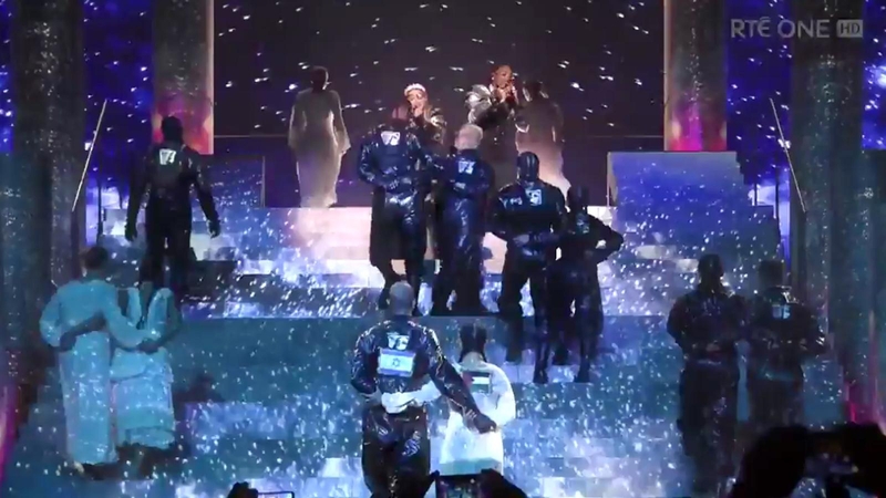 Two dancers had flags on their backs during Madonna's Eurovision performance