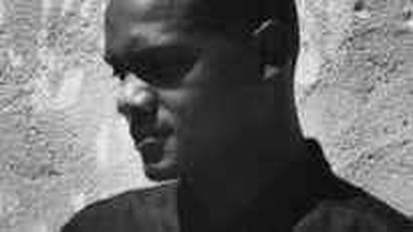 The artist formally known as Ronni, now Omar, Simon