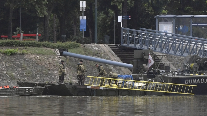 Soldiers take part in operation looking for survivors in River Danube in Budapest