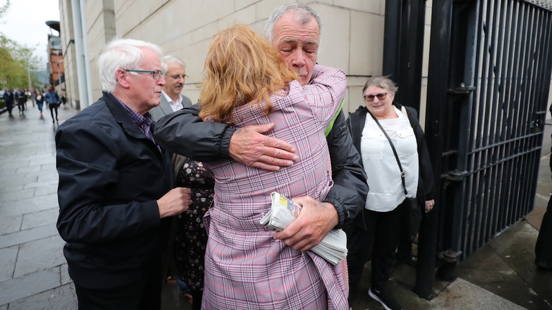 É séanta ag Iar-Cheannasaí in Arm na Breataine go ndearnadh aon iarracht an sléacht a tharla i mBaile Uí Mhurchú le linn na dTrioblóidí a cheilt