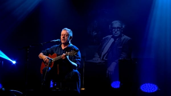 Luka Bloom melted hearts with his performance of the iconic track on the night