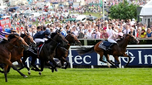 Anthony Van Dyck and Seamie Heffernan storm clear at Epsom