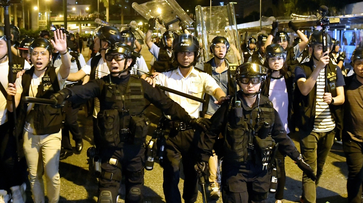 Hong Kong leader refuses to scrap extradition bill despite rally