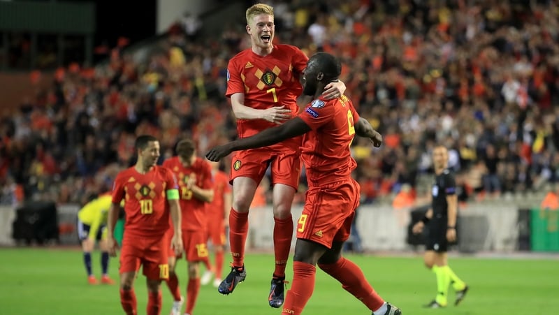 Kevin De Bruyne (7) and Romelu Lukaku celebrate