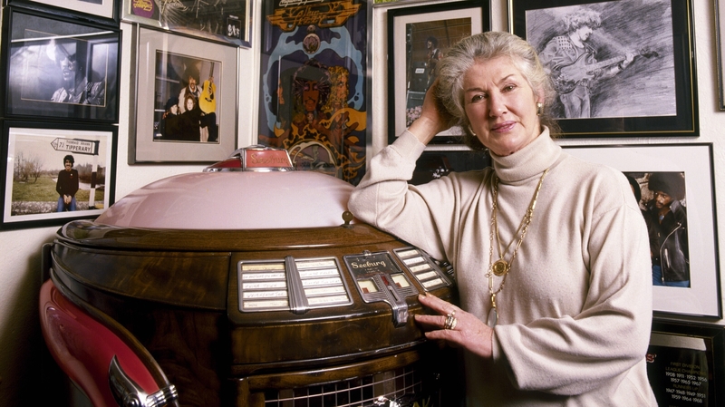 Philomena Lynott at home in "White Horses" in Sutton, Co Dublin. Photographed by John Cooney for the RTÉ Guide in 1995