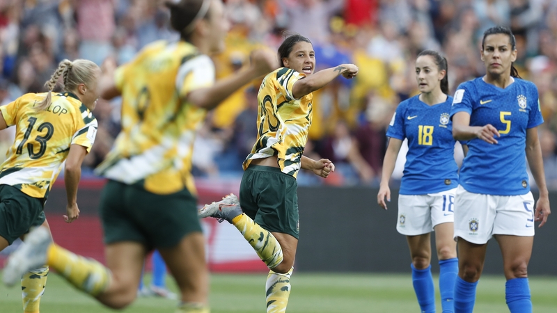 Australia beat Brazil 3-2