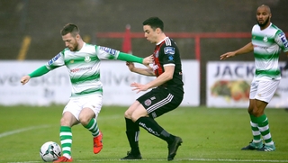 Jack Byrne holds off Kevin Devaney