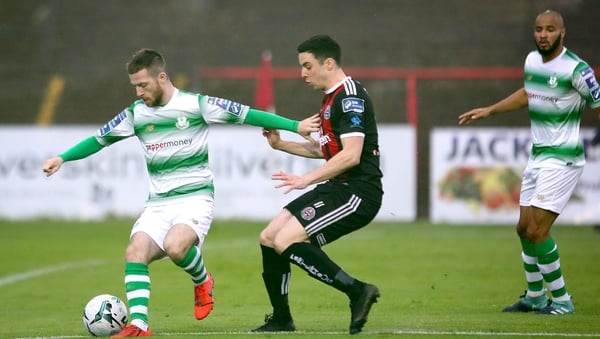 Jack Byrne holds off Kevin Devaney
