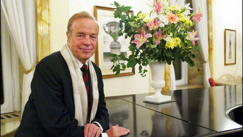 Italian film and opera legend Franco Zeffirelli has died aged 96